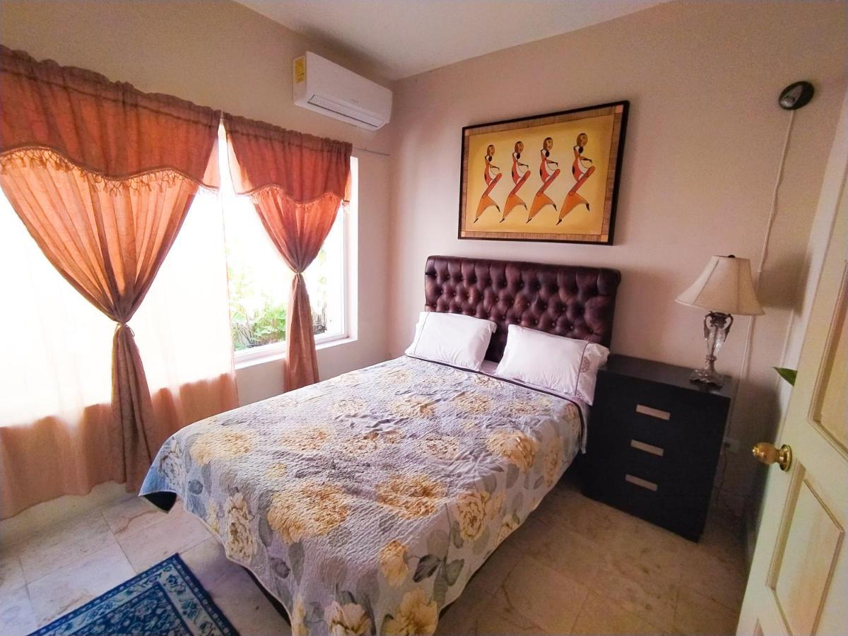 Casa Isabella Hotel Cozumel Room photo